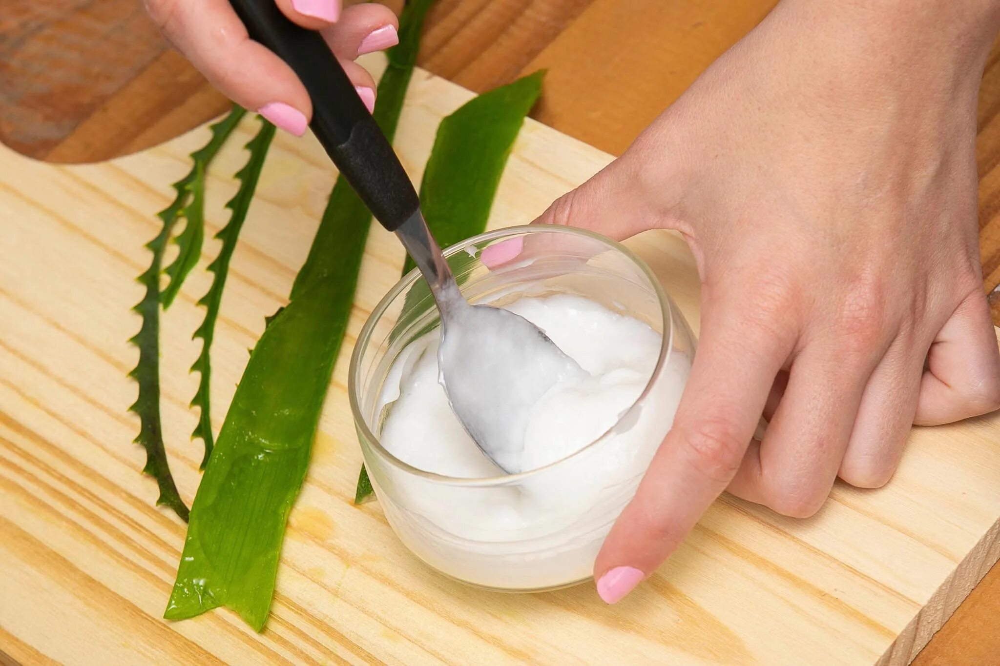 Алоэ и влажное. Aloe Vera. Кашица из алоэ. Крем из алоэ. Маска из алоэ.