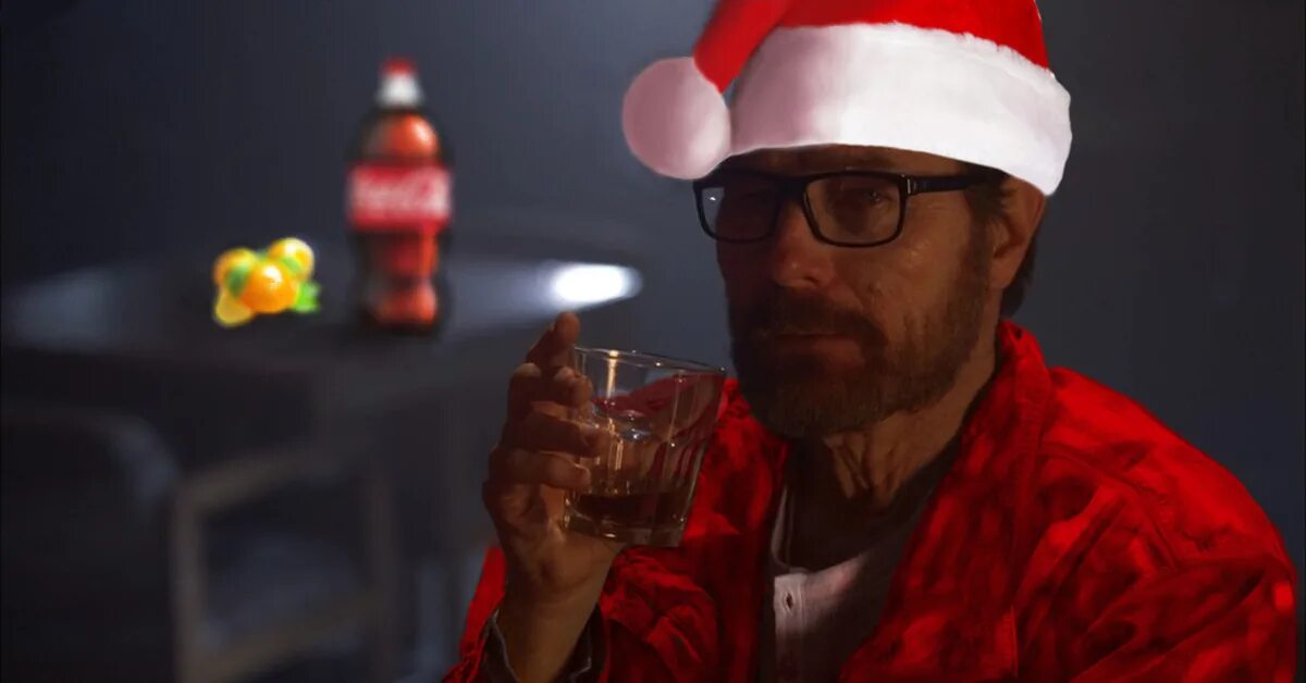 Хайзенберг в новогодней шапке. Уолтер Уайт в новогодней шапке. Плохой Санта огурец. Плохой Санта обед.