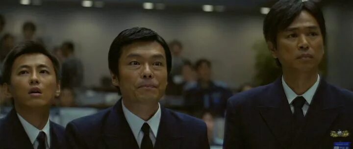 Цунами выжить любой ценой. Цунами выжить любой ценой. Za rasuto messêji: umizaru 2010. Цунами выжить любой ценой. Цунами выжить любой.