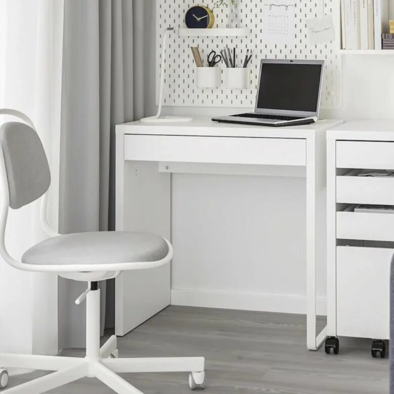 Стол micke ikea белый. Ikea bjursta стол 90х90. Стол икеа москва. Ножки икеа адильс синие. Стол ikea 700.