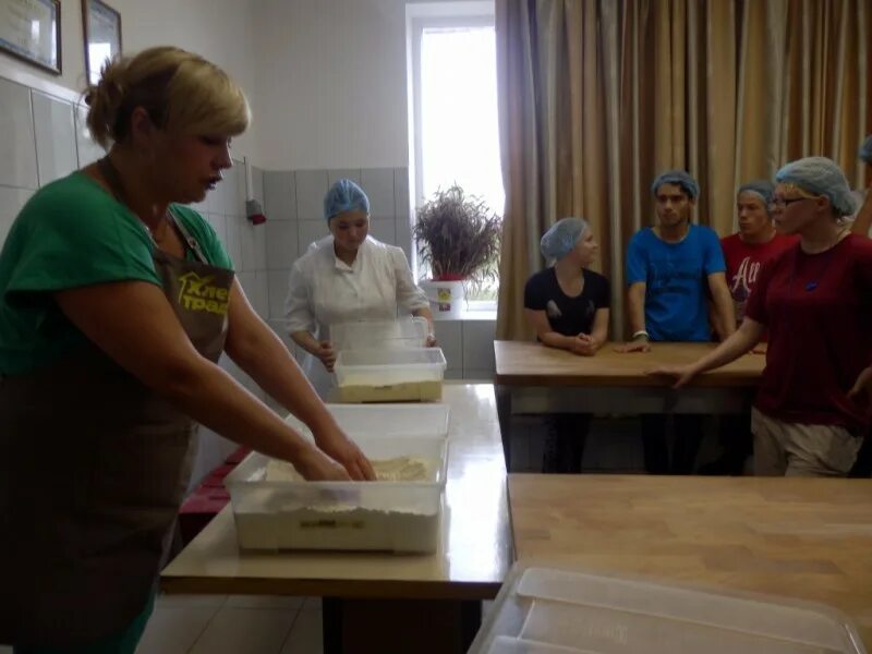 Экскурсия в хлебопекарню совхоз им ленина. Пекарня совхоз имени ленина экскурсия. Хлебные традиции экскурсия. Экскурсия в хлебопекарню совхоз им ленина. Пекарня совхоз ленина экскурсия.
