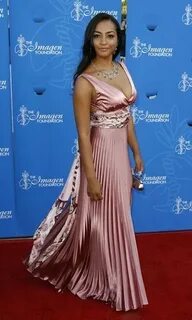 Ular mehmonxonalarda ovora