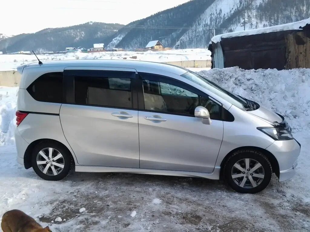 Хонда Фрид 2009. Хонда Фрид на r17. Honda freed r16. Хонда Фрид gb4.