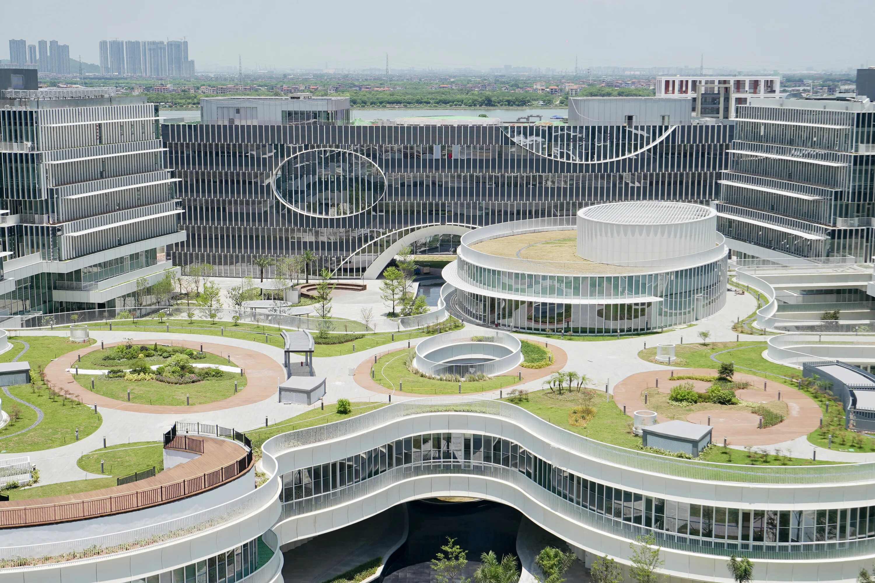 Guangdong science center. Hong kong university of science and technology (hkust). гуанчжоу кампус. гуанчжоу университи. университет гуанчжоу архдейли.