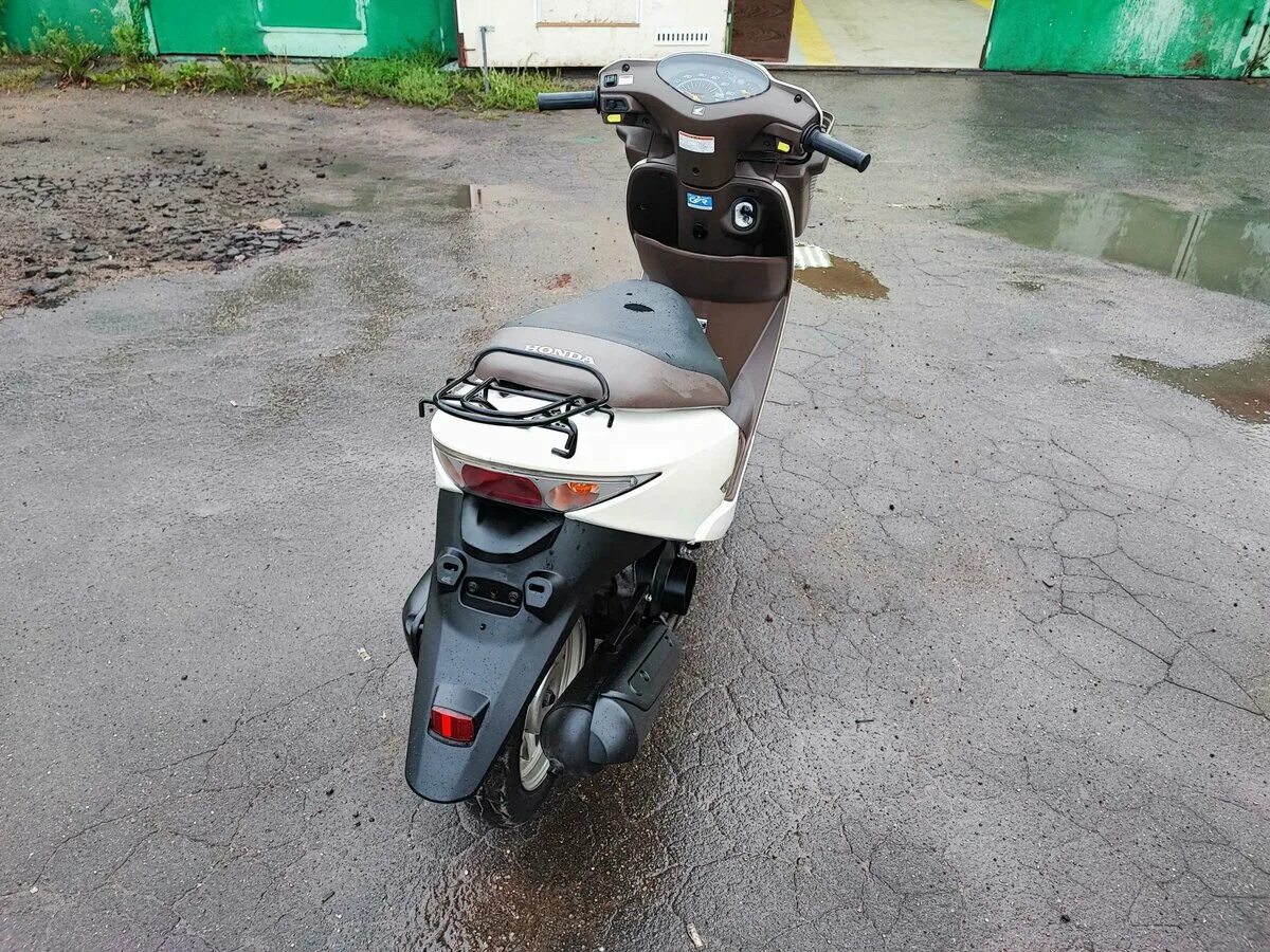 Honda dio af 68