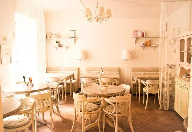 Клумбы у кафе. Кафе клумба спб. Кафе клумба спб. Клумба авторское кафе спб. Кафе клумба.