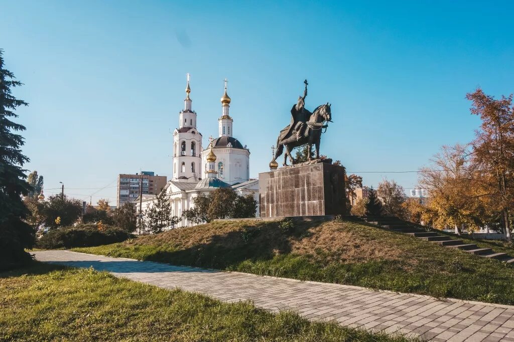 Орловская область города. Орел Орловская область. Памятник Детинец Орел. Орловская область столица. Орел Орловская область фото.