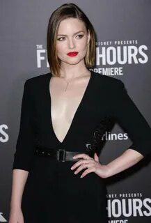 Holliday Grainger hot dress stills at The Finest Hours premiere in LA Краси...