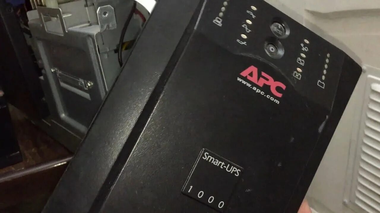 Apc ups 1000 аккумулятор. Smart-ups 1000 батареи. APC Smart ups 1000 батарея. APC Smart-ups 1000, sc1000i. APC 650 аккумулятор.