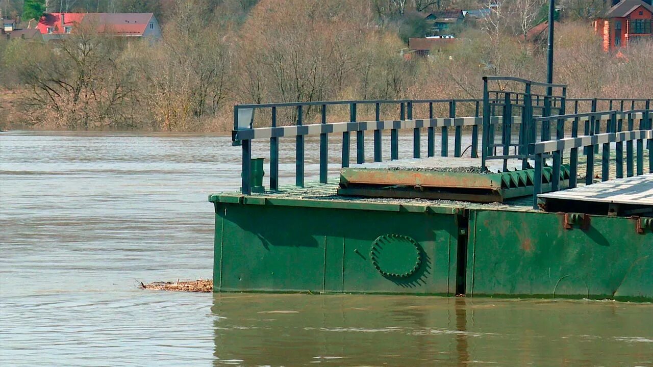 Половодье Ока. Половодье в России. Уровень воды Ока. Уровень воды в Оке Калуга.