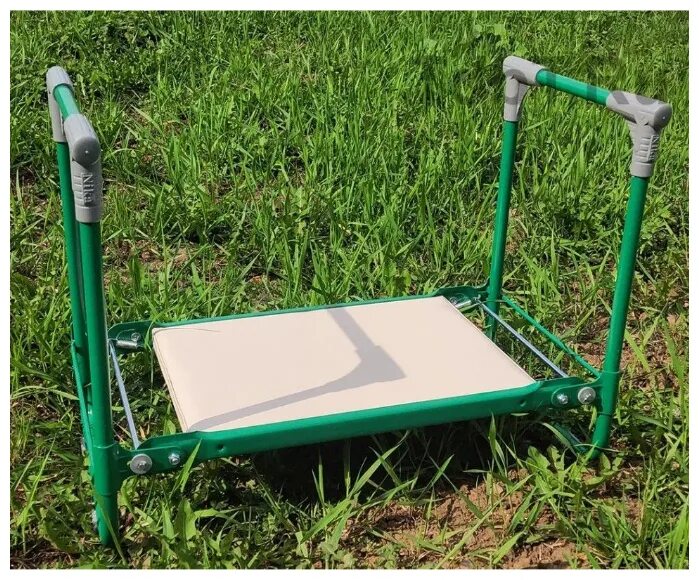 Скамейка в огороде. Скамейка складная садовая skrab 28155. Скамейка 2в1 перевертыш. Скамейка садовая складная ск ника. Скамейка перевертыш садовая nika.