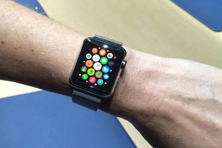 Эппл вотч 3 ватсап. WHATSAPP Apple watch 2 калькулятор. Ватсап на Эппл вотч 7. Часы с WHATSAPP. Ватсап на часы apple