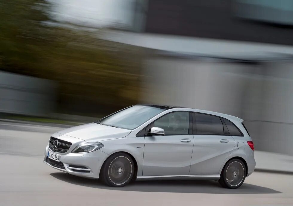 Berkas:Mercedes-Benz B 180 CDI (T 245, Facelift) - Frontansicht (2), 10. Juni 20