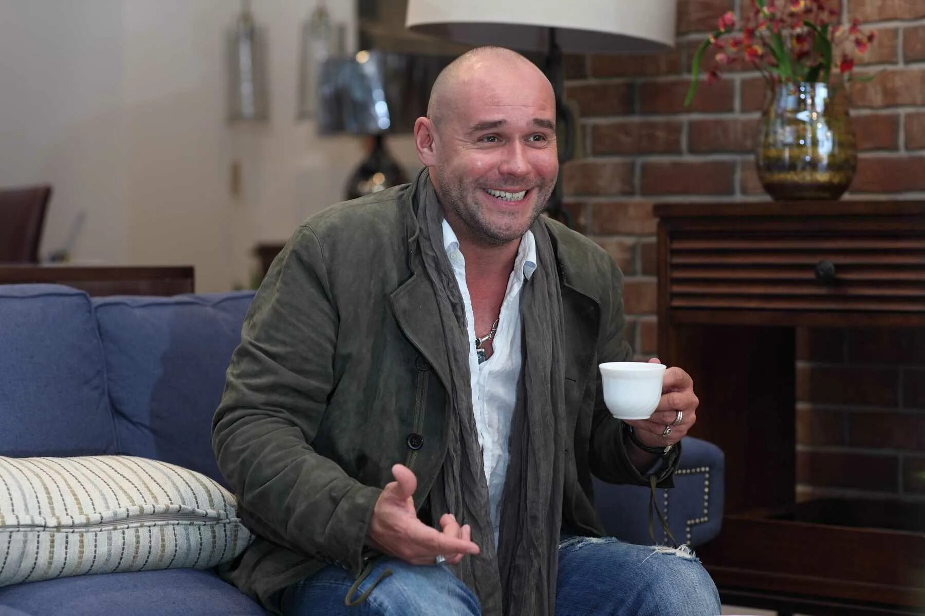 Максим аверин фото 2022. Актер максим аверин. Максим викторович аверин. Максим аверин фото. Актер максим аверин.