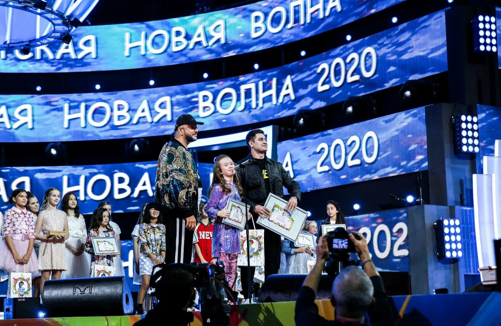 Новая волна дети Артек 2020. Детская новая волна 2022 финал. Новая волна Артек 2022. Открытия новой волны