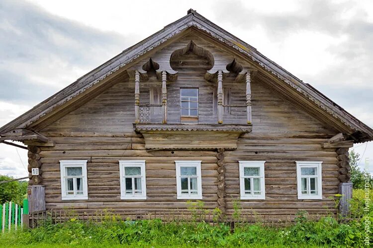 Изба архангельская область. Изба архангельская область. Изба архангельская область. Изба-шестистенок (архангельская область). Малые карелы музей деревянного зодчества.