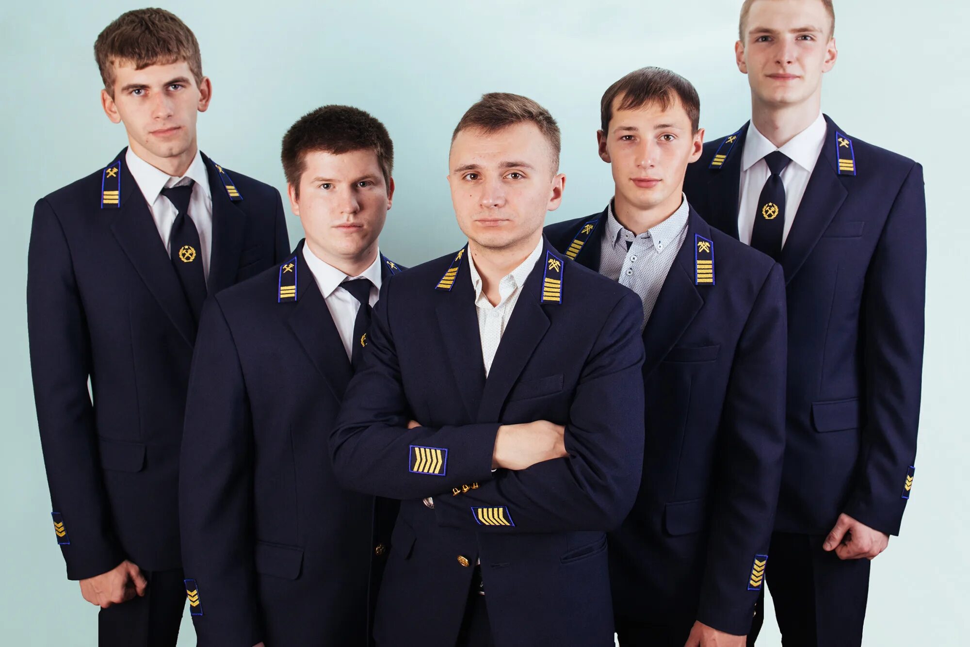 Кузгту прокопьевск специальности после 9 класса. Горный институт кузгту кемерово. кузгту форма горного института. костюм горного инженера кузгту. пиджак горный университет кузгту.