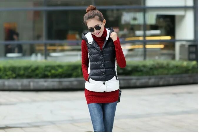 Жилет женский красный спортивный. Жилетка короткая женская дутая. Модные куртки безрукавки. Одеваем жилет на куртку. Стеганый жилет под пиджак мужской uniqlo.