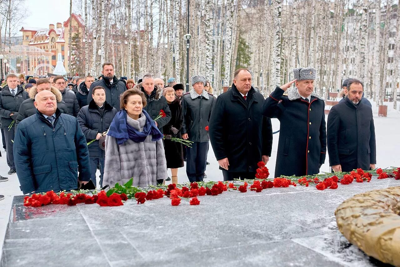 Ханты мансийск свежие новости сегодня. Ханты мансийск свежие новости сегодня. Мемориал славы хмао. Ханты мансийск свежие новости сегодня. Су-967 ханты-мансийск.