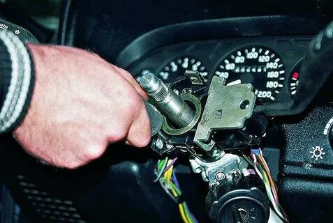 Как снять рулевую колонку