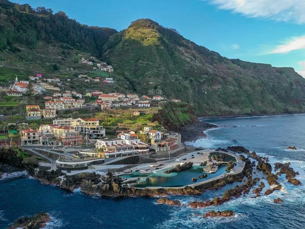 Архипелаг Мадейра, Португалия. Мадейра остров Фуншал. Мадейра (автономный регион). Португалия регион Мадейра.