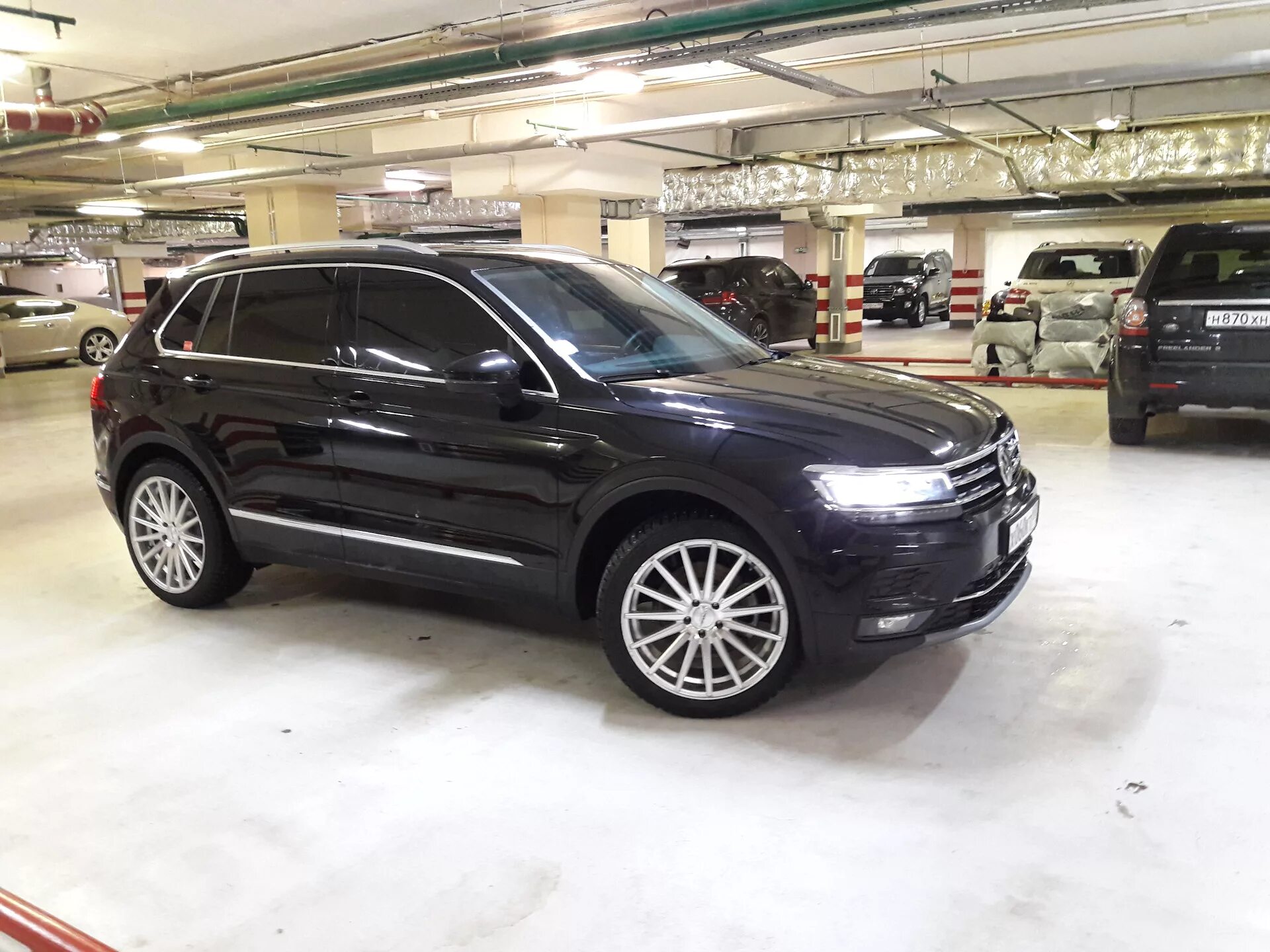 VW Tiguan r20. Tiguan 1 r20. Tiguan 2 диски r20. Диски Volkswagen Tiguan r20.