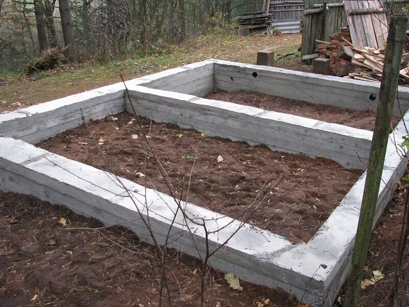 Фундамент из фундаментных блоков 20х20х40. Блок под фундамент бани. Фундамент из блоков 20х20х40 для бани. Цокольный этаж из блоков 20х20х40. Фундамент из блоков фбс 20х20х40.