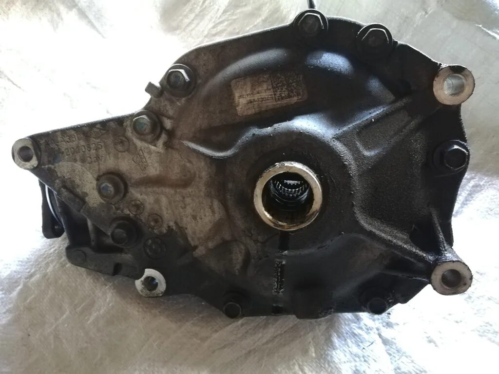 Редуктор х5 е70. Bmw x5 е70 передний редуктор. Задний редуктор bmw x5 e70. Задний редуктор бмв х3. Задний редуктор х5 е70 е71.