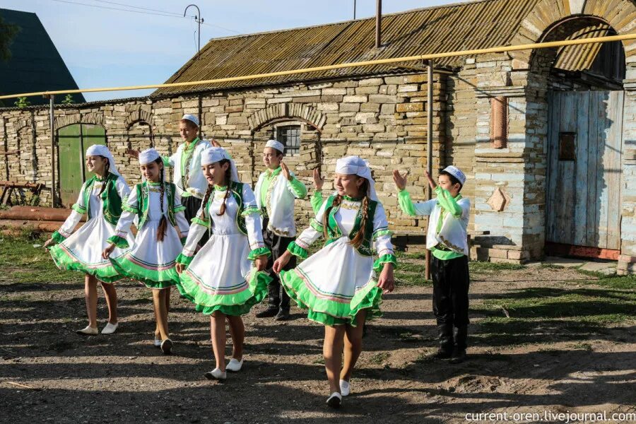 Село никольское оренбургской. Село Никольское Кувандыкский район. Село Никольск Кувандыкский район. Село Никольское Кувандыкский район Оренбургская область. С Сара Кувандыкского района Оренбургской области