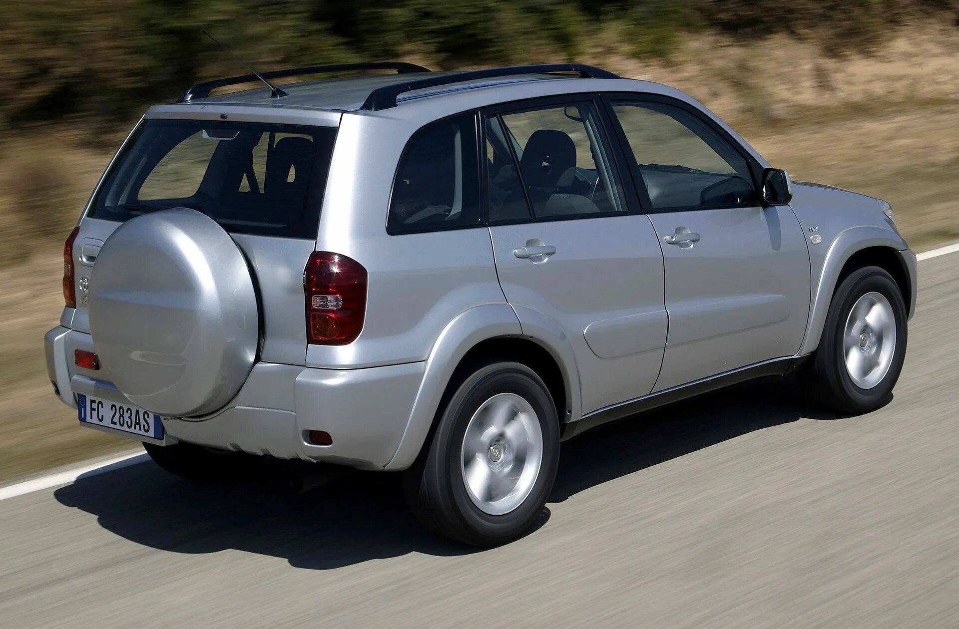 Рав 2 авто. Toyota rav4 2 поколение. тойота рав 4 2003. рав 4 2 поколение. тойота рав 4 второго поколения.