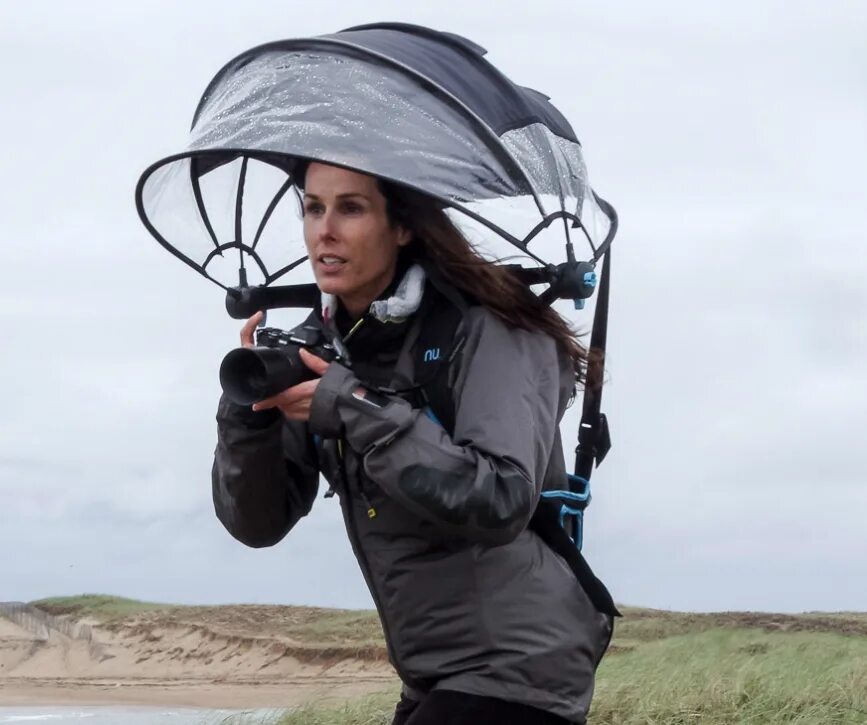 Wear umbrella. Амбрелла шляпа. Зонт рюкзак от дождя. Зонт рюкзак. Wear umbrella.