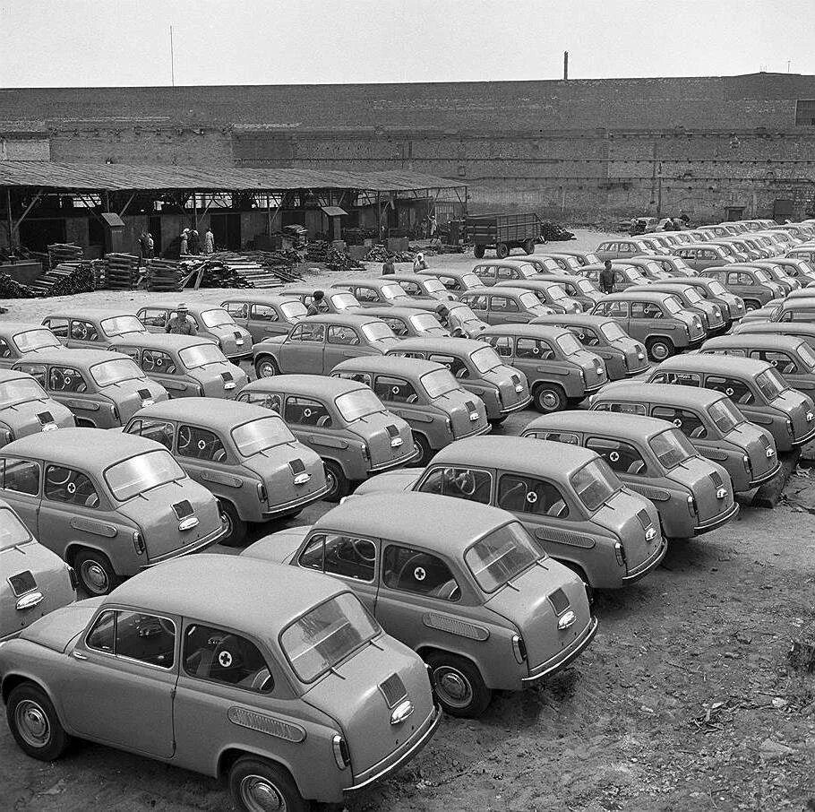 Коммунистическая партия испании 1920 1930-е. Цк кпсс 1970. Самая первая партия. Самая первая партия. Кожевенная фабрика 19 век.