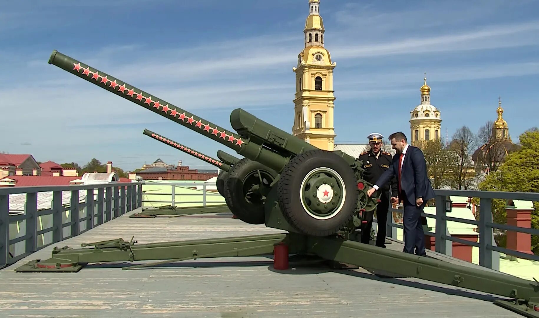 Во сколько стреляют в петропавловской. Пушки с Нарышкина бастиона Петропавловской крепости.