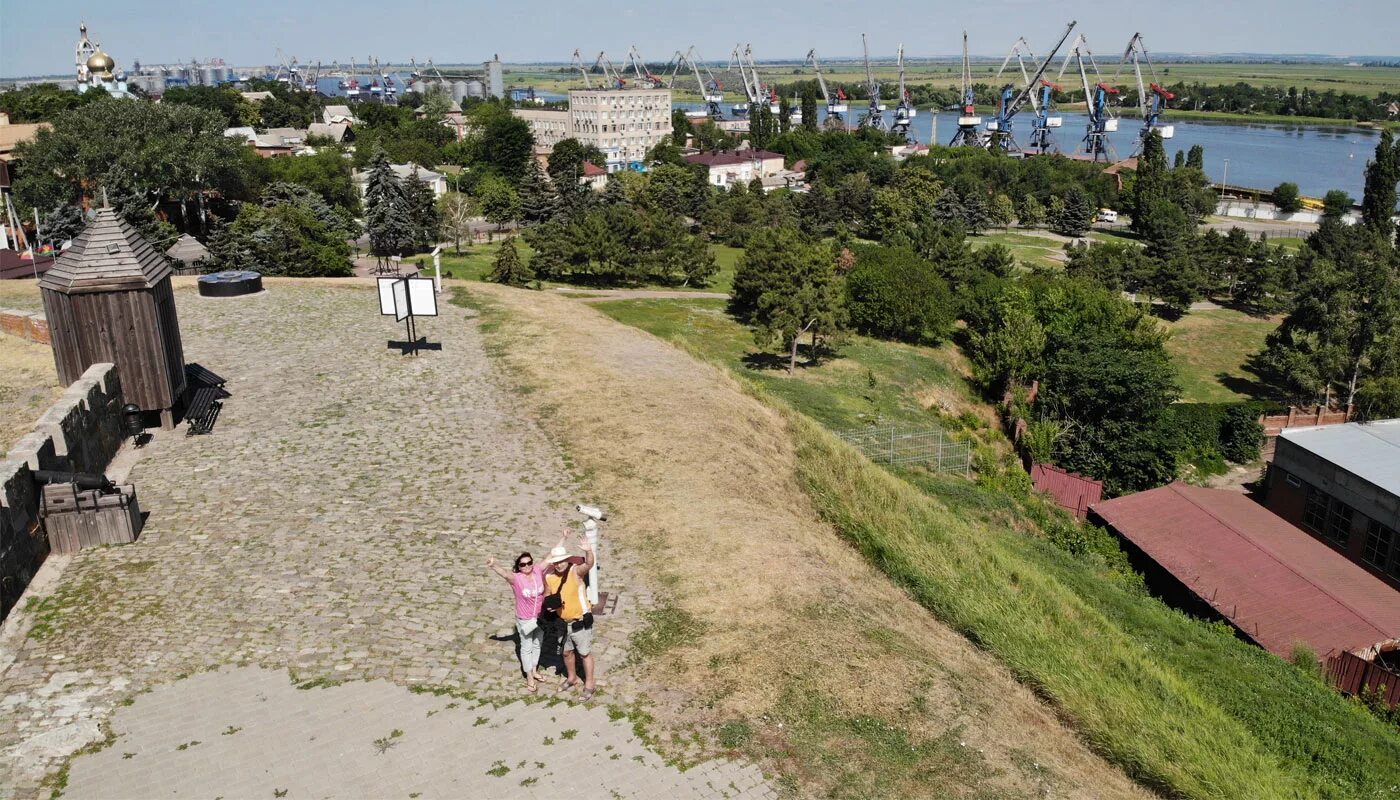 Пейзаж Азова. Дает в городе азове