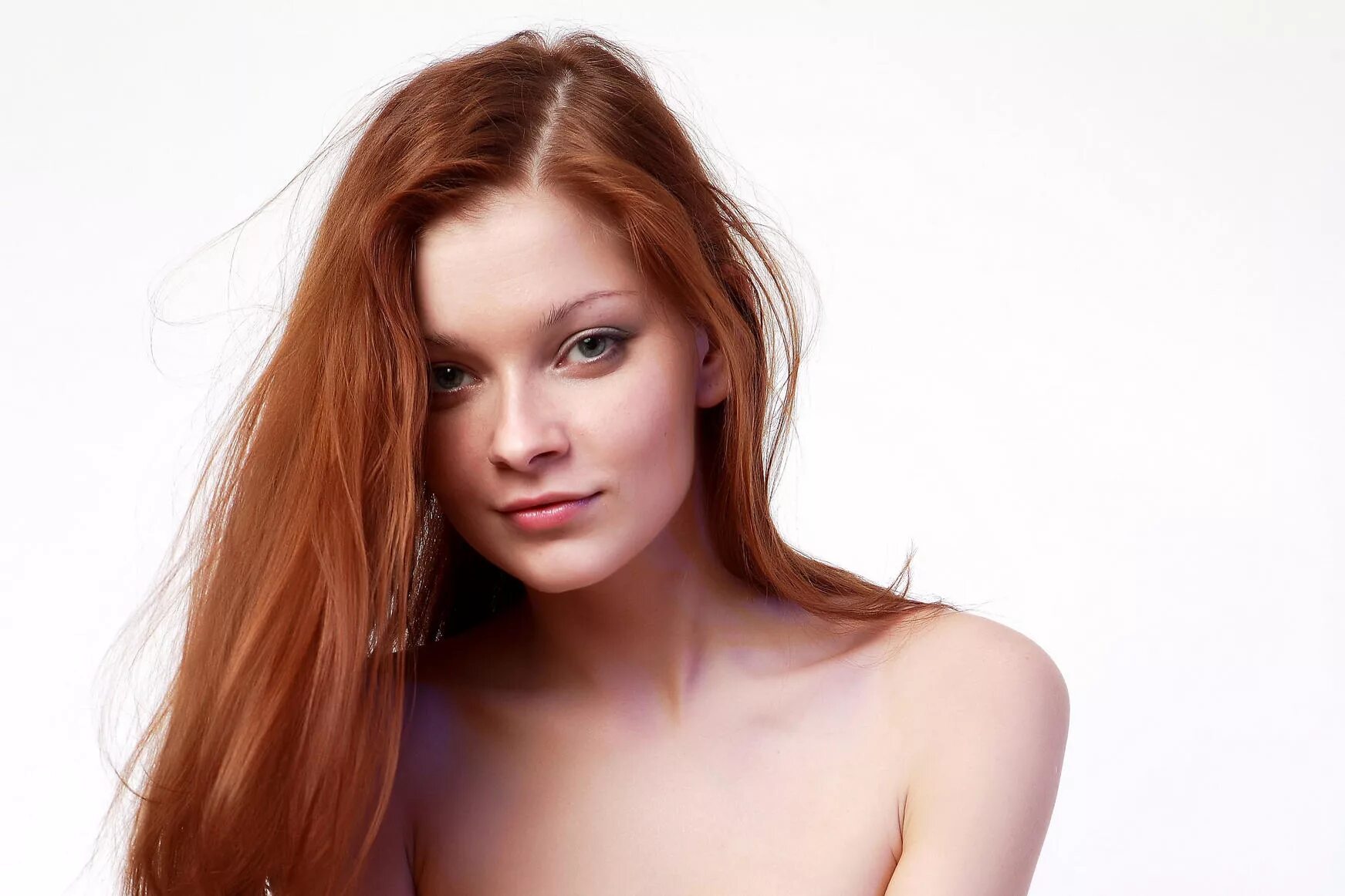 Anna sweet. Девушка с веснушками. Angelina b. Angelina b. Портрет без обработки.