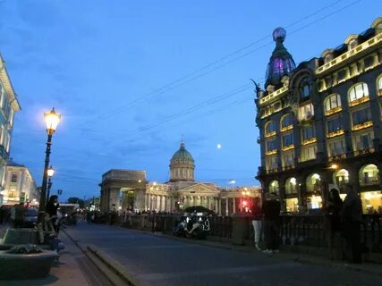 Приехав в столицу