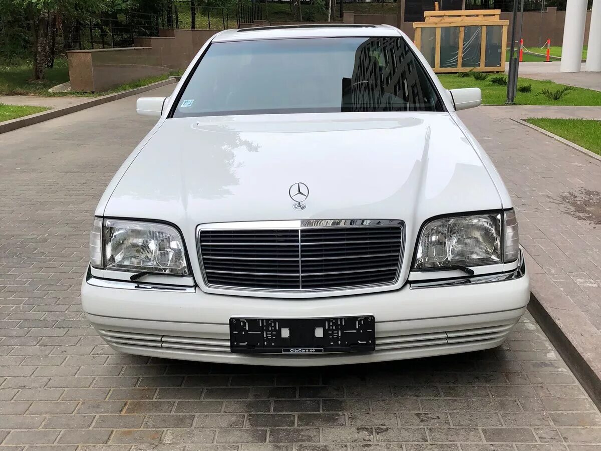 Мерседес кабан 140 купить. Mercedes-Benz w140 белый. Mercedes Benz w140 White. Mercedes w140 White. Мерседес w140 s600 белый.