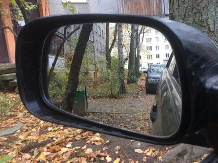 Зеркальный элемент тойота