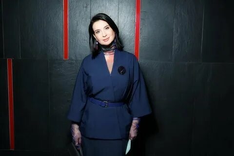 Порно әйелдер камминг үстінде