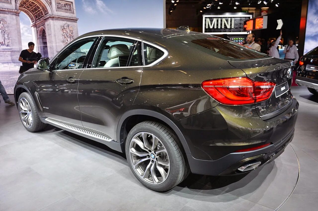 Китайский БМВ x6. BMW x6 и китаец. Китайский БМВ Икс 6. Geely BMW x6. Похож на x6