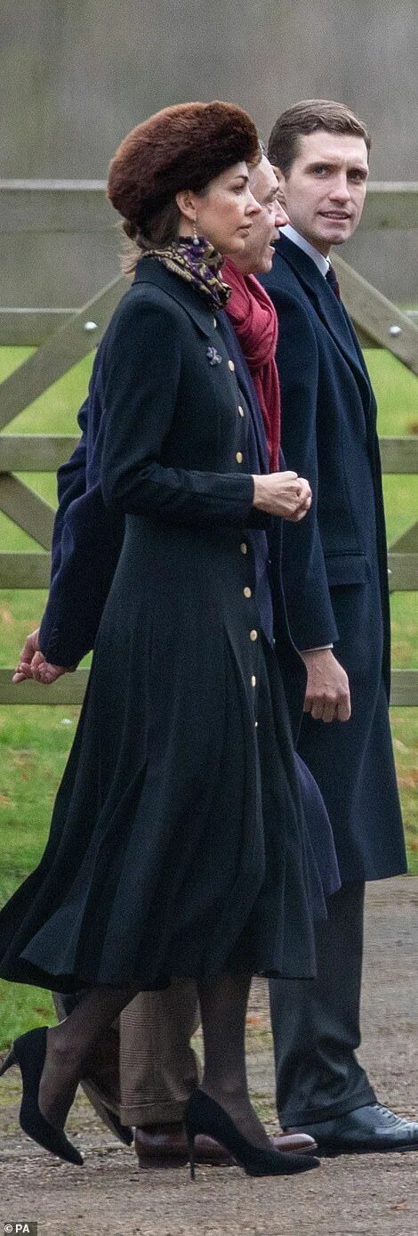 Роуз Чамли и принц. Кейт Миддлтон Rose Hanbury. Принц Уильям и маркиза. Маркиза Чампи Роуз и принц Уильям.