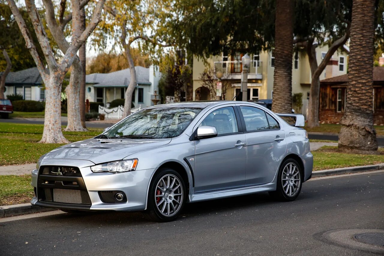 Mitsubishi galant lancer. Mitsubishi galant fortis. Митсубиси лансер фортис. Mitsubishi galant lancer. Мицубиси легковушка.