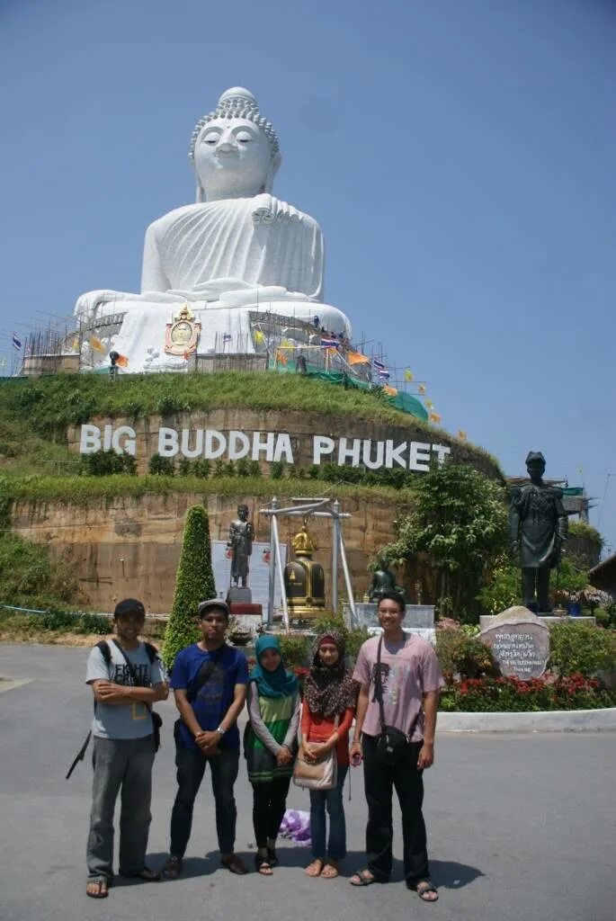 Пхукет будда как добраться. Будда в Тайланде Пхукет. Big Buddha Пхукет. Большой Будда Карон. Биг Будда на карте Пхукета.