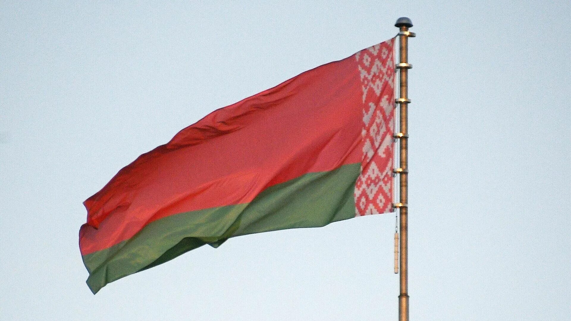Флаг беларуси 2024. Флаг Белоруссии 2022. Флаг Белоруссии новый 2022. Флаг белорусской Республики 2022. Флаг Белоруссии 2022 года.
