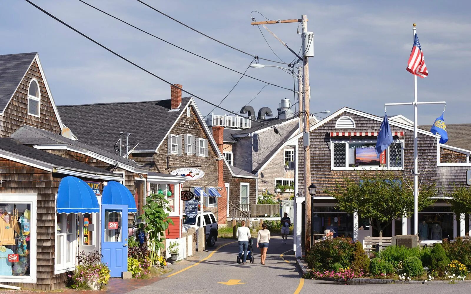 Welling town. Ист Таун город США. Такер Коув город США. Maine Towns. Ogunquit Maine.