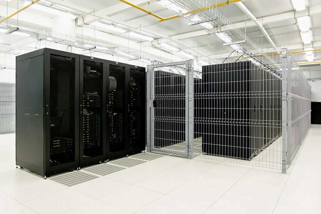 услуги размещения сервера. Selectel серверная. размещение серверов. дата центр м1. серверное оборудование.