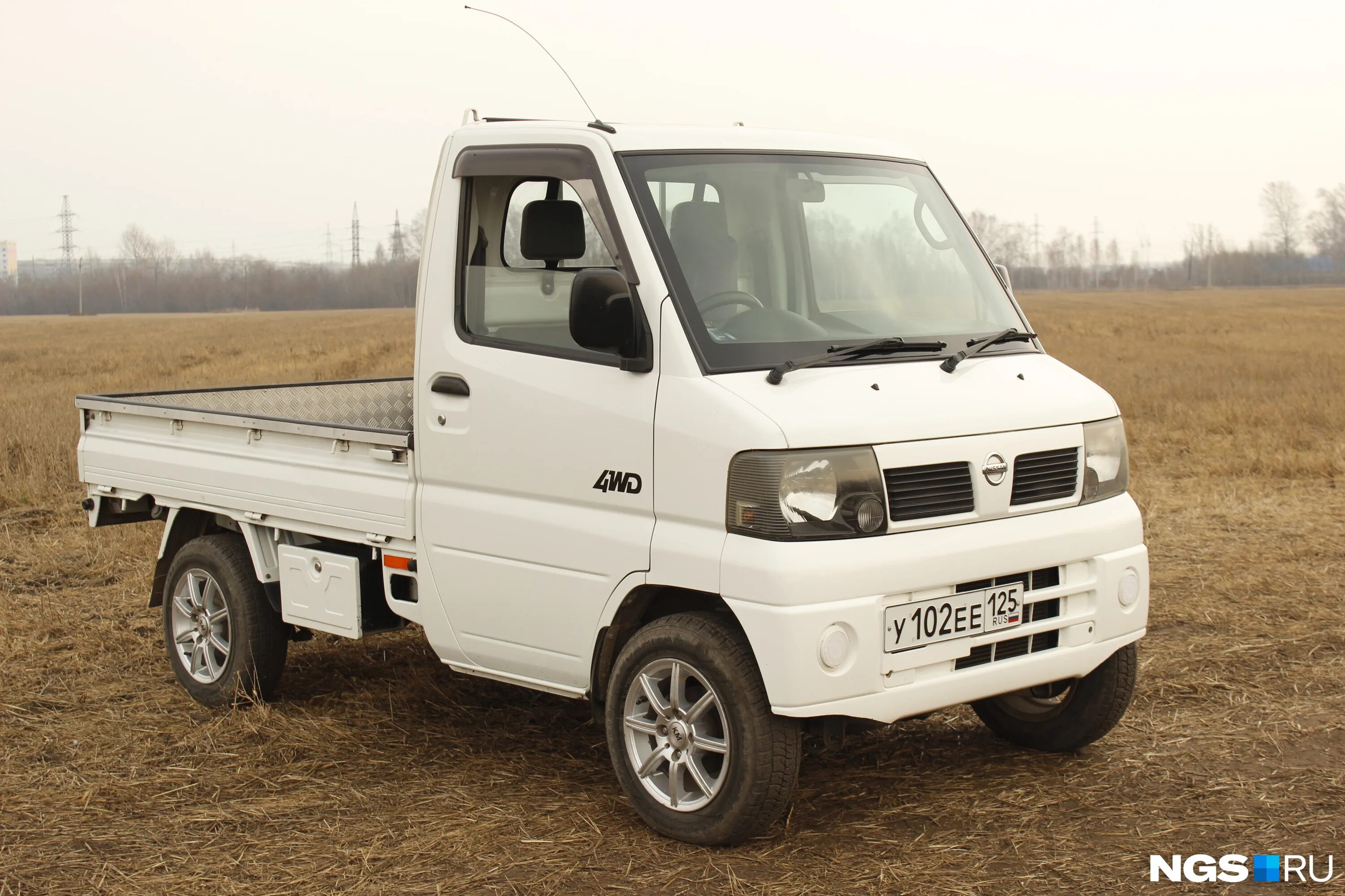 Сузуки карри 4wd. Daihatsu hijet truck jumbo. Daihatsu hijet 4x4. Мини-грузовик honda acty truck. Грузовик yanmar hfg185rp.