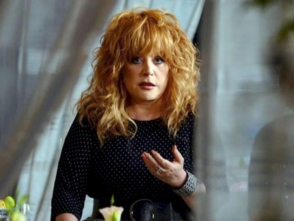 Пугачева жива или нет новости 1 канал. Алла пугачева 2022. Алла пугачева похороны аллы пугачевой. Похороны аллы пугачевой. Алла пугачева похороны аллы пугачевой.