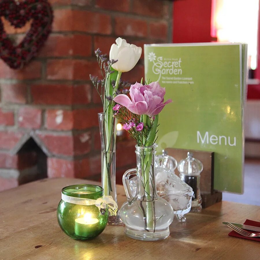 Garden menu. Секрет гарден бердск фотостудия. secret garden чай. меню secret garden. свеча the secret garden.