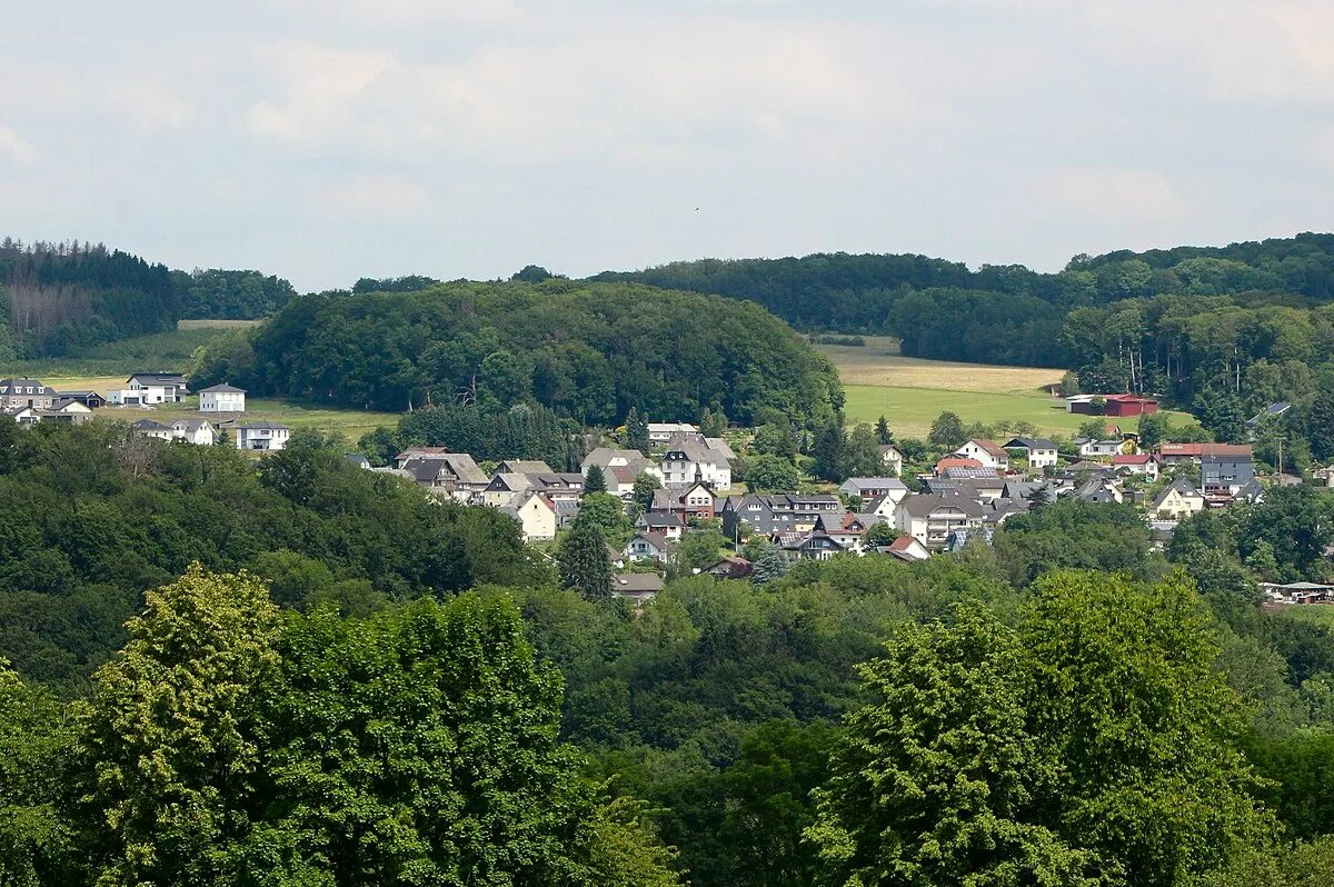 Bad village. Вестервальд город Германия. Вестервальд лес. Виллинген (Вестервальд). Пaltenkirchen-Westerwald.